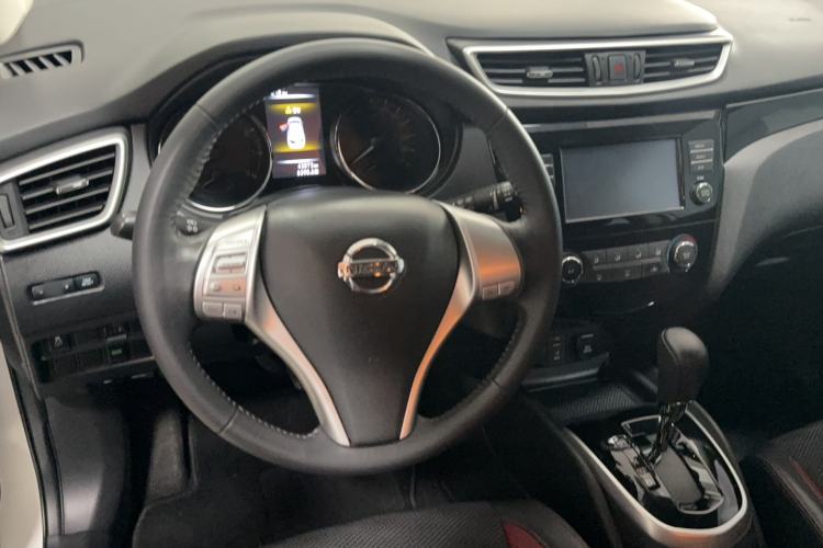 Used Nissan Qashqai 2017 2.0L CVT Smart Enjoyment Version China VI Standard Steering Wheel