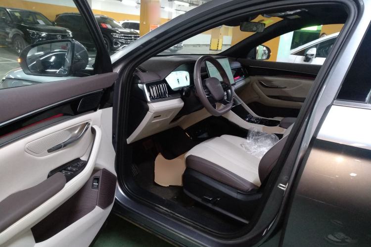 Used BYD Song PLUS New Energy 2025 EV Intelligent Driving Version 520km Premium Model
