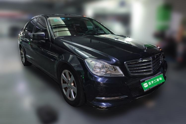 Used Mercedes-Benz C-Class 2010 C 180K Classic model Front Right 45 Deg