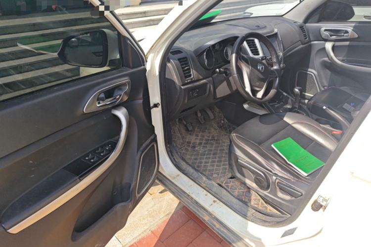 Used Changan CS35 2012 1.6L Manual Luxury Model China IV Standard
