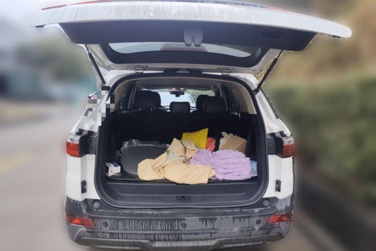 Used Dongfeng Fengon S560 2018 1.8L Manual Urban Model 7 Seats Trunk