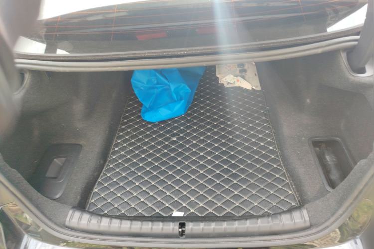 Used BMW 5 Series 2022 Revised Version 3 530Li Luxury Edition M Sport Package Trunk