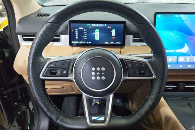 Used Landian E5 PLUS 2025 120km Standard Travel Custom Edition 7 Seats