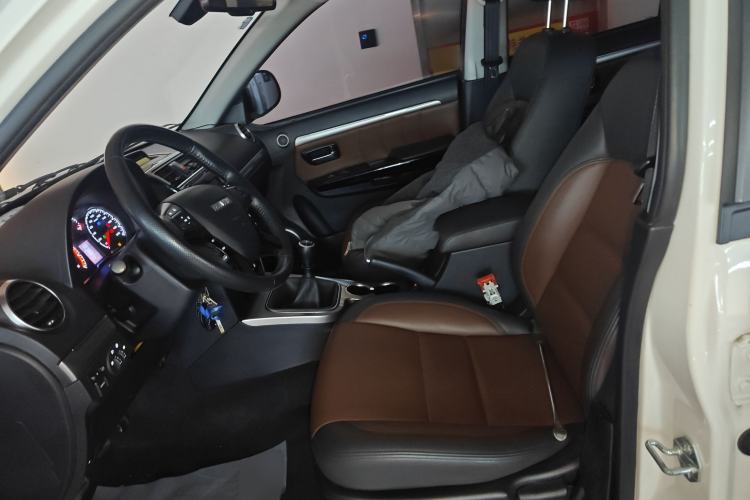 Used Haval H5 Classic 2018 Classic Edition 2.0T Manual Two-Wheel Drive Elite Model Left Front Seat