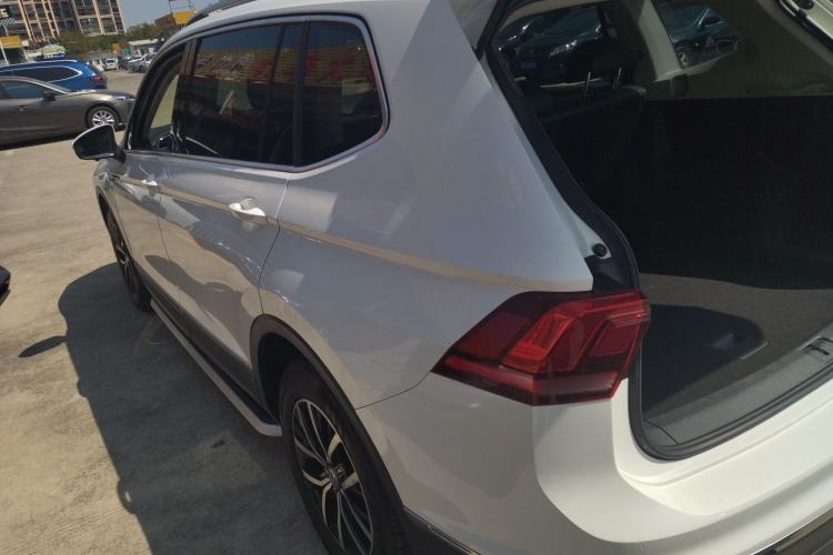 Used Volkswagen Tiguan L 2018 330TSI Automatic Two-Wheel Drive Luxury Edition