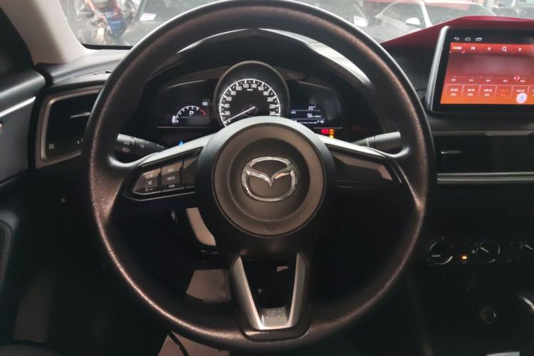 Used Mazda 3 Axela 2017 Sedan 1.5L Automatic Comfort Model Emission Standard China V Steering Wheel