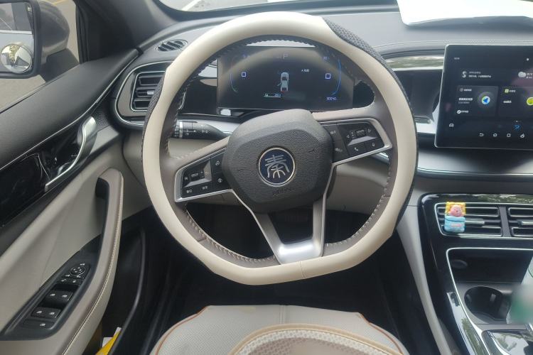 Used BYD Qin PLUS 2023 Champion Edition DM-i 55KM Superior Model Steering Wheel