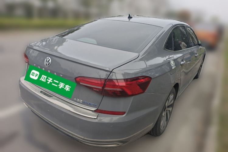 Used Volkswagen Passat New Energy 2019 430 PHEV Hybrid Luxury Edition Rear Right 45 Deg