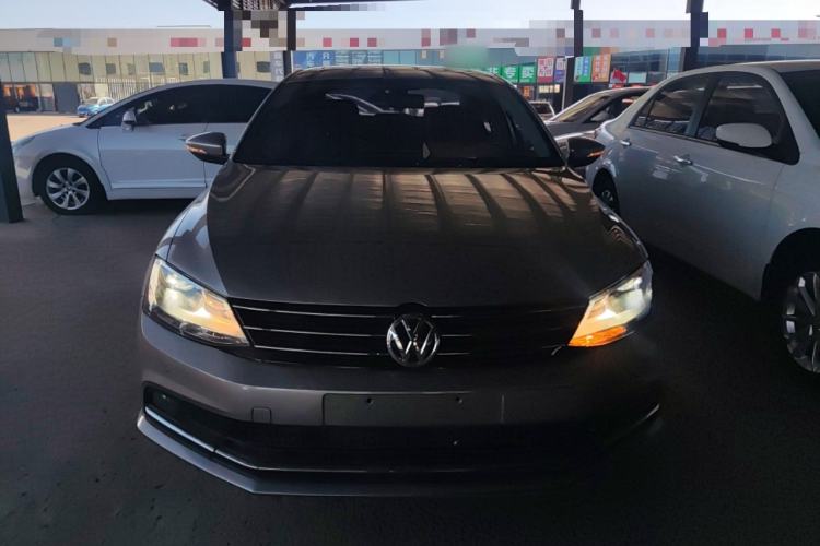 Used Volkswagen Sagitar 2015 230TSI Automatic Luxury Model