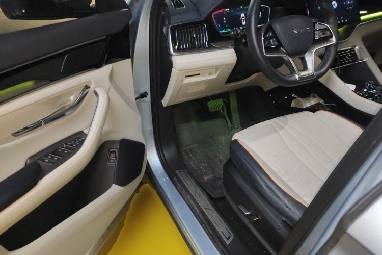 Used BYD Song PLUS New Energy 2024 HONOR Edition DM-i 150km Flagship PLUS Driver Seat