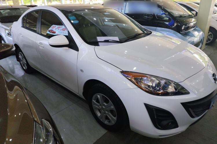 Used Mazda Mazda 3 2015 Sedan 1.6L Automatic Comfort Model
