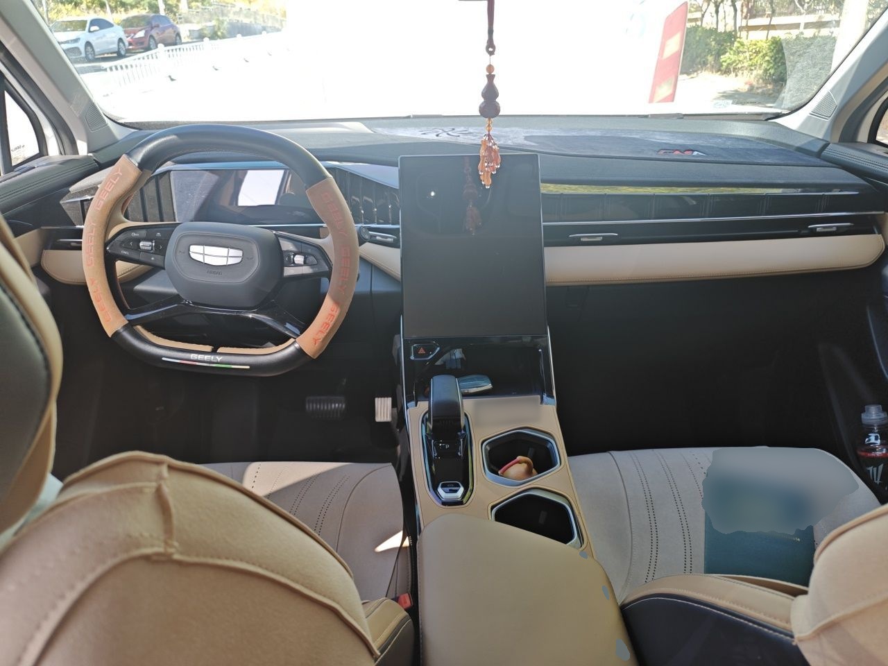 Geely Auto FX11 2023 1.5TD DCT Prestige Edition — снимка 9
