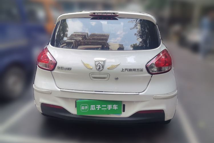Used Baojun 310 2016 1.2L manual Comfort trim level
