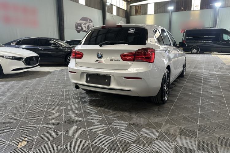 Used BMW 1 Series 2018 118i Sport Design Package Exterior 5