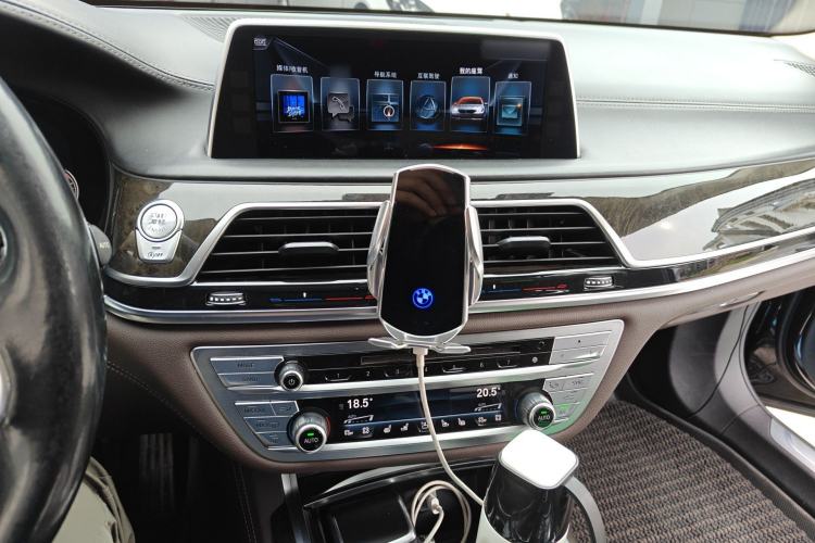 Used BMW 7 Series 2016 740Li Luxury Edition Audio And AC Panel