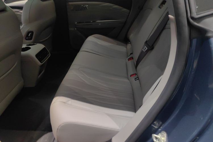 Used Geely Galaxy 8 2025 130km EM-i Deluxe Edition
