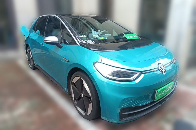 Used Volkswagen ID.3 2022 Pro Smart Edition Front Right 45 Deg