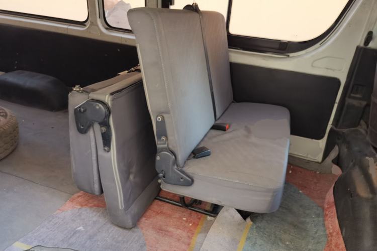 Used Foton Scenic G7 2016 2.0L Commercial Version Long Wheelbase High Roof – 4Q20M Left Rear Seat