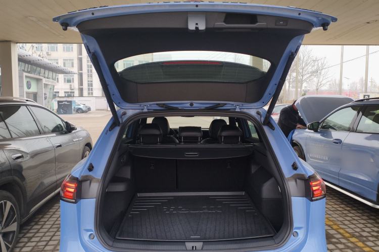 Used Volkswagen Tiguan L 2026 Model, PRO 380TSI Four-Wheel Drive R-Line Smart Luxury Edition Trunk