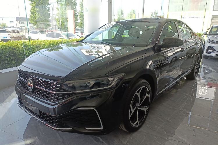 Used Volkswagen Passat 2026 Model, Outstanding 380TSI Xingkong Longteng Edition