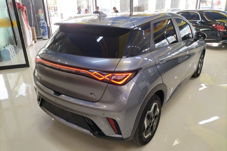 Used BYD Dolphin 2021 405 km Fashion Edition Rear Right 45 Deg