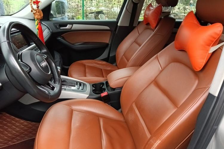 Used Audi Q5 2013 40 TFSI Ambition Left Front Seat