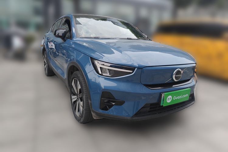 Used Volvo C40 2022 Long-Range Version
