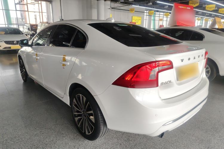 Used Volvo S60 2019 S60L T5 Smart Range Edition
