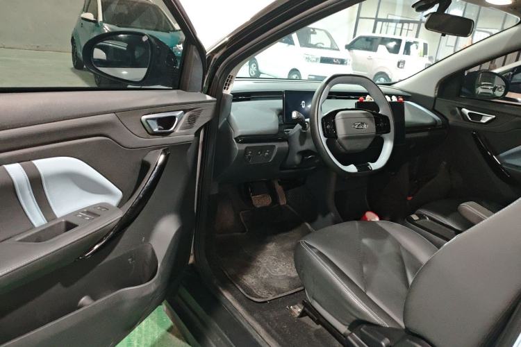 Used Chery New Energy Boundless Pro 2022 301km LingShou Edition Lithium Iron Phosphate
