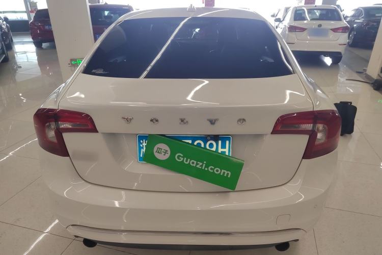 Used Volvo S60 2017 S60L T4 Smart Range Edition
