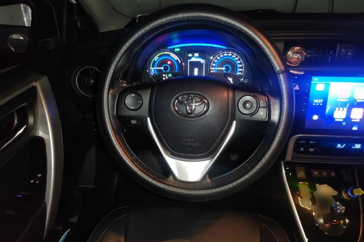 Used Toyota Corolla 2017 Revised Dual-Engine 1.8L E-CVT Elite Edition Steering Wheel