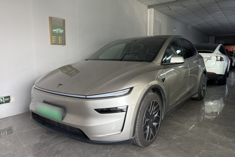 Used Tesla Model Y L 2025 Model Long-Range All-Wheel-Drive Version