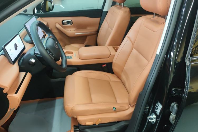 Used Leapmotor C16 2024 Range-Extended 200 Luxury Edition Left Front Seat