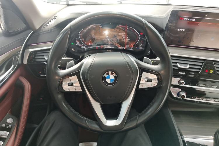 Used BMW 5 Series 2022 Second Facelift 530Li Leading Edition Luxury Package Steering Wheel