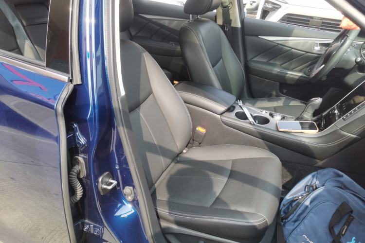 Used Infiniti Q50L 2018 2.0T Enjoyment Version China V Standard
