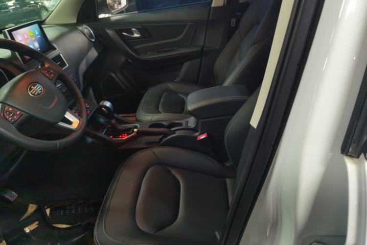 Used Bestune X40 2018 Internet Celebrity Edition 1.6L Automatic Luxury Version
