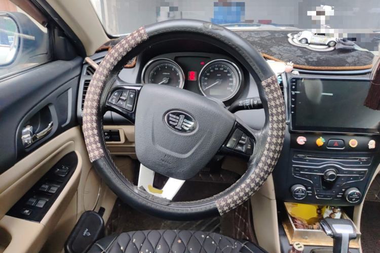 Used Bestune B50 2013 1.6L automatic luxury version
