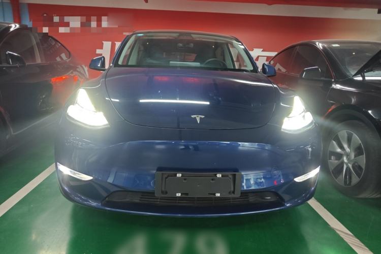 Used Tesla Model Y 2021 Long-Range All-Wheel-Drive Version 3D7