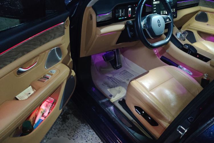 Used Hima AITO M5 2022 Extended-Range Four-Wheel Drive Ultimate Edition Driver Seat