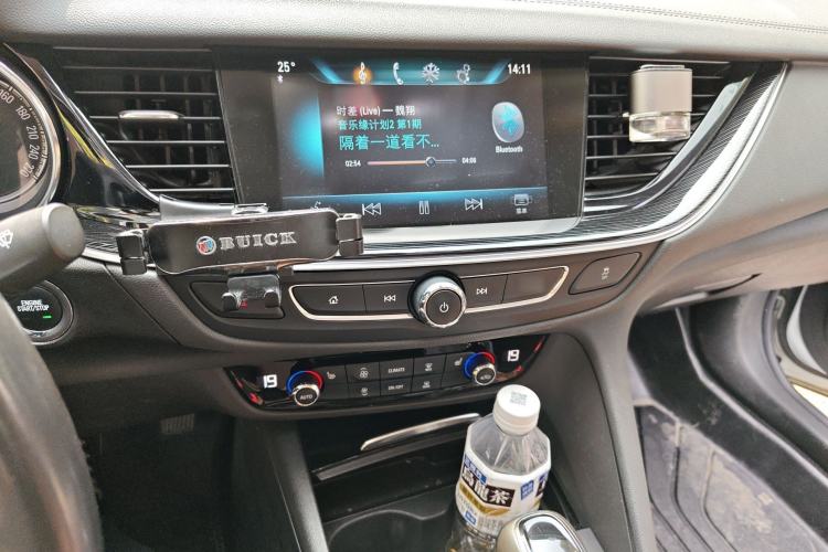 Used Buick Regal 2019 20T Luxury Model China VI Standard Audio And AC Panel