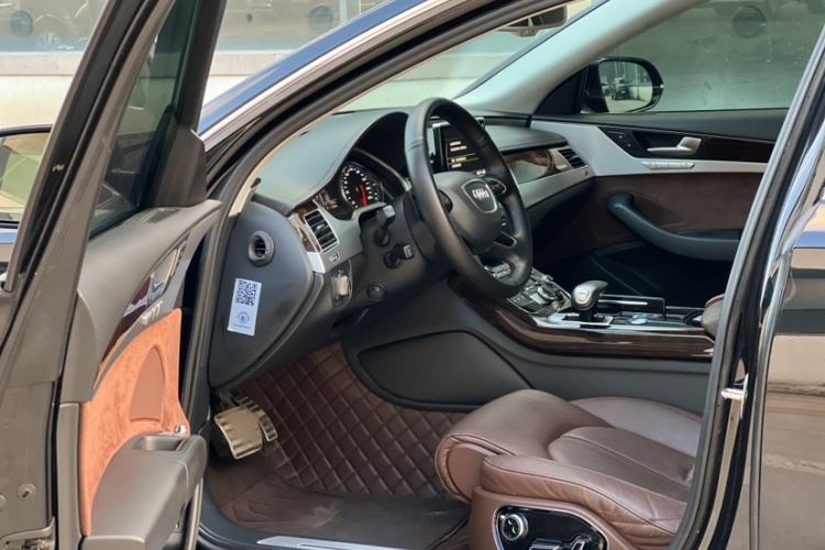 Used Audi A8 2017 A8L 45 TFSI quattro Comfort model
