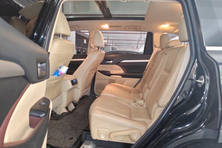 Used Toyota Highlander 2015 2.0T Four-Wheel Drive Luxury Edition 7-Seater
