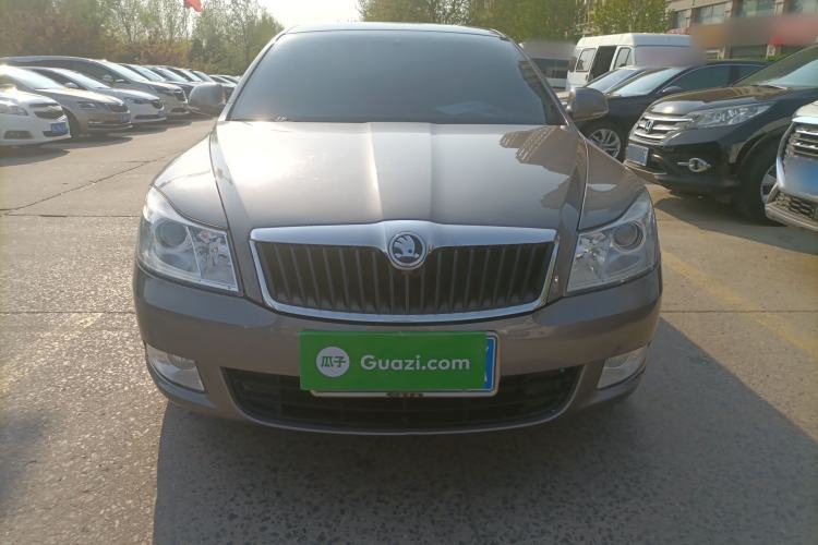 Used Skoda Octavia 2015 Classic Model 1.6L Manual Eado Version