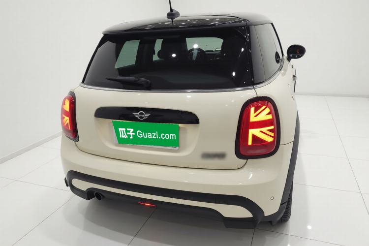 Used MINI MINI 2023 1.5T COOPER Artist