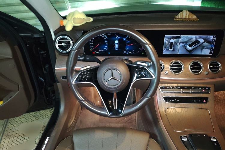 Used Mercedes-Benz E-Class 2021 Facelift E 260 L
