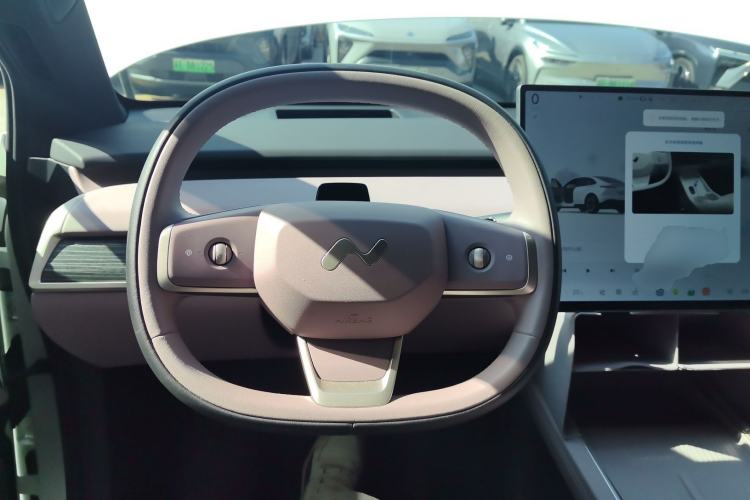 Used ONVO L60 2024 60 kWh Rear-Drive Version