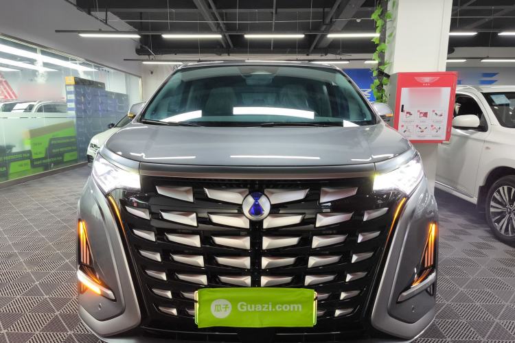 Used Denza D9 2022 DM-i 970 Four-Wheel Drive Prestige Model
