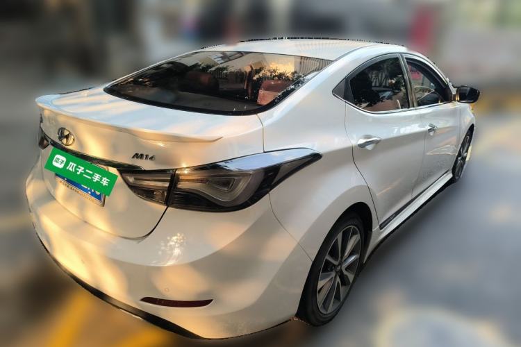 Used Hyundai Elantra (5th Generation / Langdong) 2015 1.6L Automatic Luxury Model Rear Right 45 Deg