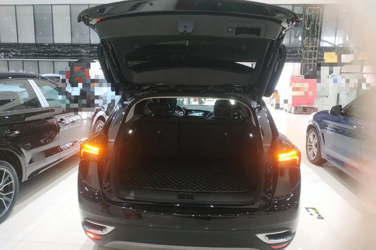 Used Buick Envision 2023 Encore S 552T Two-Wheel Drive Luxury Model
