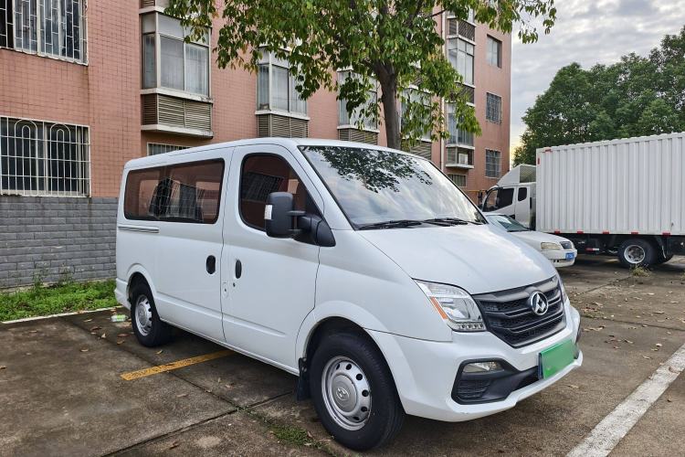 Used SAIC MAXUS Xintu V80 2018 2.5T 6-speed manual Aoyuntong short-wheelbase ultra-low roof 5- or 6-seat model Exterior 2